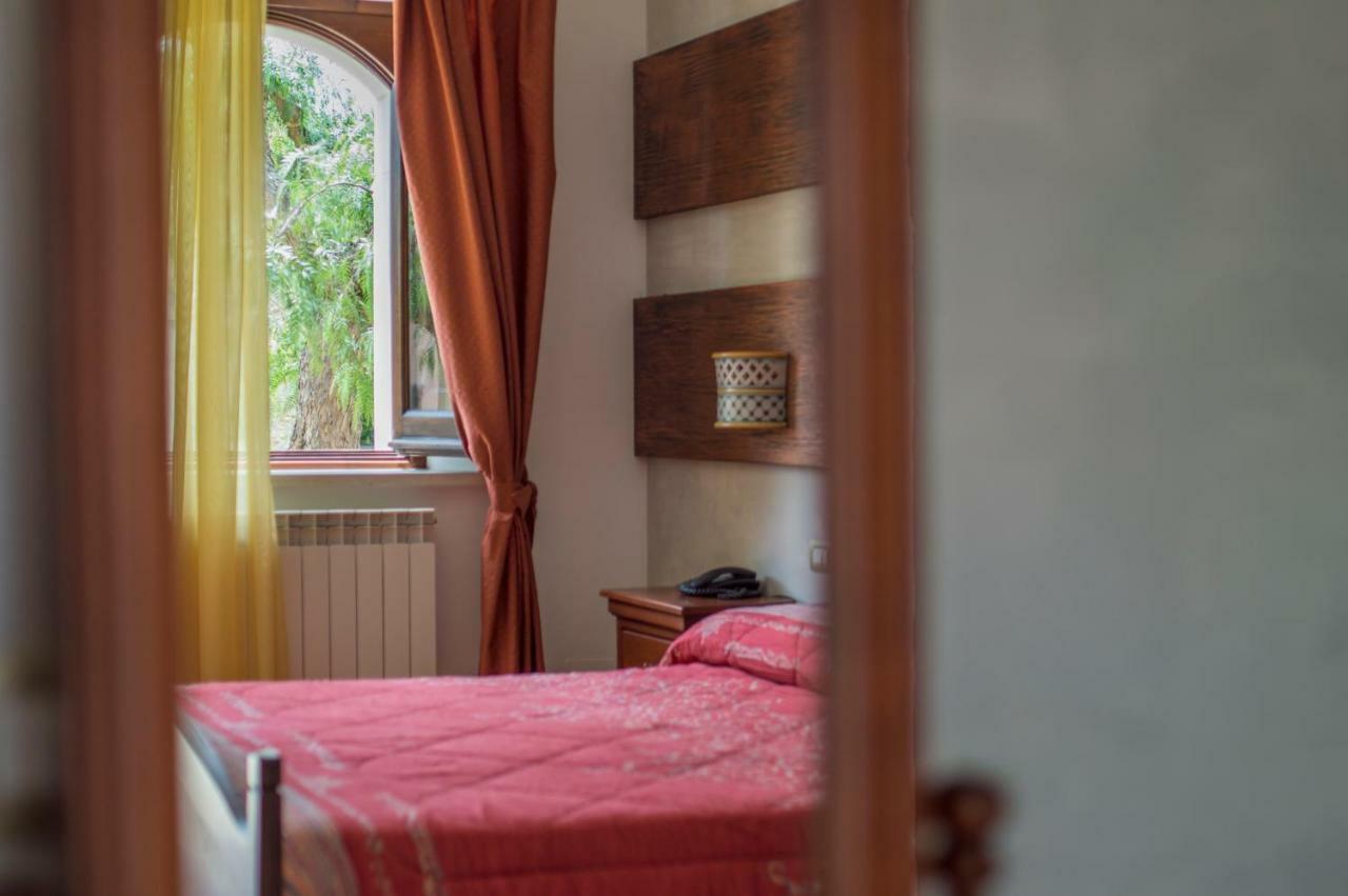 Villa D'Andrea กัลตาจีโรเน ภายนอก รูปภาพ