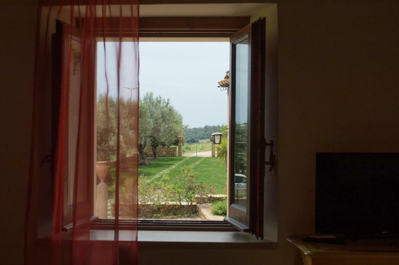 Villa D'Andrea กัลตาจีโรเน ภายนอก รูปภาพ